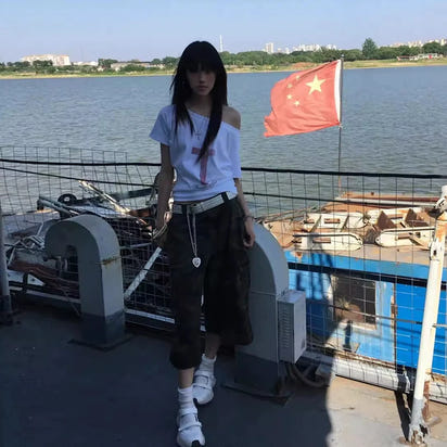 Graphic Tops Loose Off Shoulder Short Sleeve Tshirt Y2k Vintage Crop Tops American Retro 90s Grunge Tees